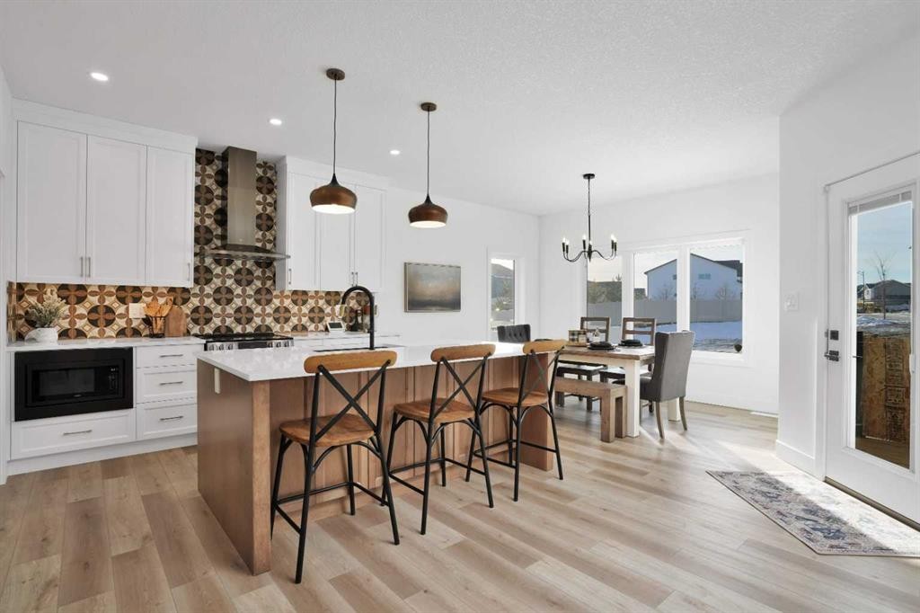 244 Emerald Drive, Red Deer, AB - Indoor Photo Showing Kitchen With Upgraded Kitchen