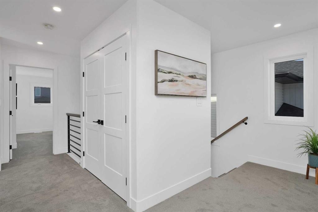 244 Emerald Drive, Red Deer, AB - Indoor Photo Showing Other Room