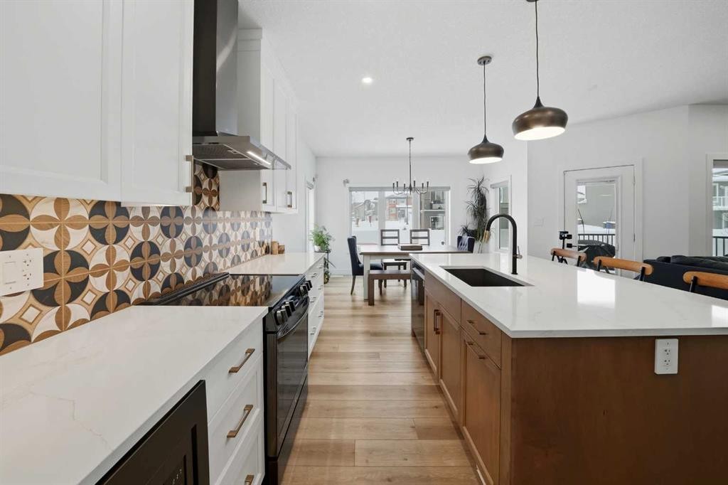 244 Emerald Drive, Red Deer, AB - Indoor Photo Showing Kitchen With Upgraded Kitchen