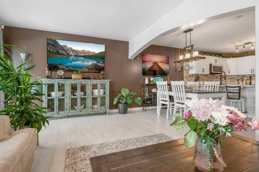 32 Legend Court, Sylvan Lake, AB - Indoor