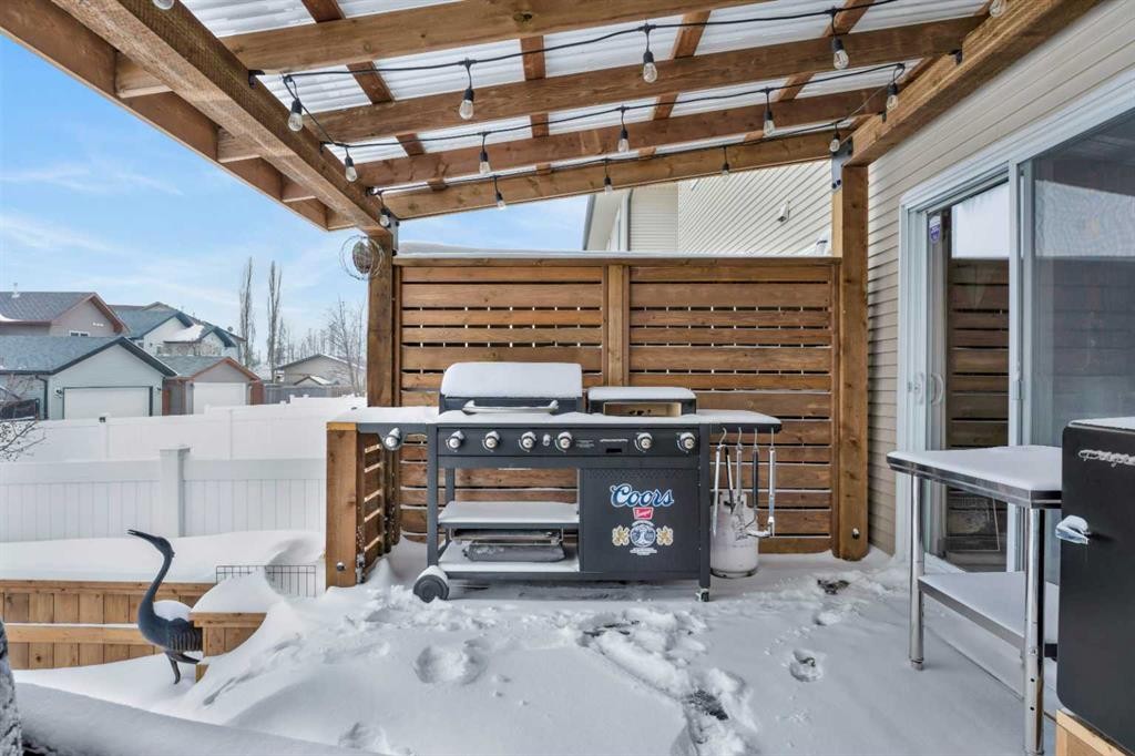 32 Legend Court, Sylvan Lake, AB - Outdoor