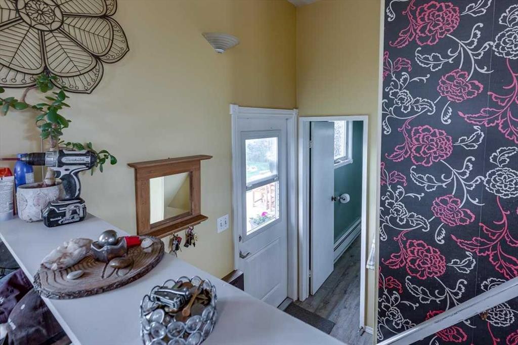 334078 Range Road 241, Rural Kneehill County, AB - Indoor