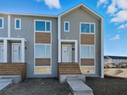 49 Louis Drive Rural Red Deer County, AB T4E 3E5