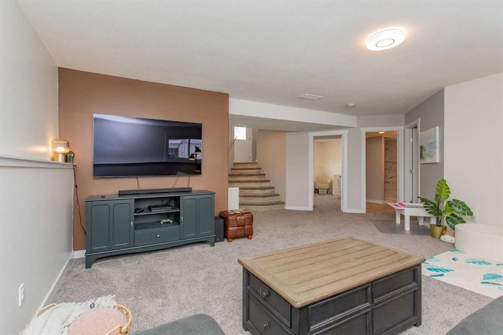 14 Silver Drive, Blackfalds, AB - Indoor