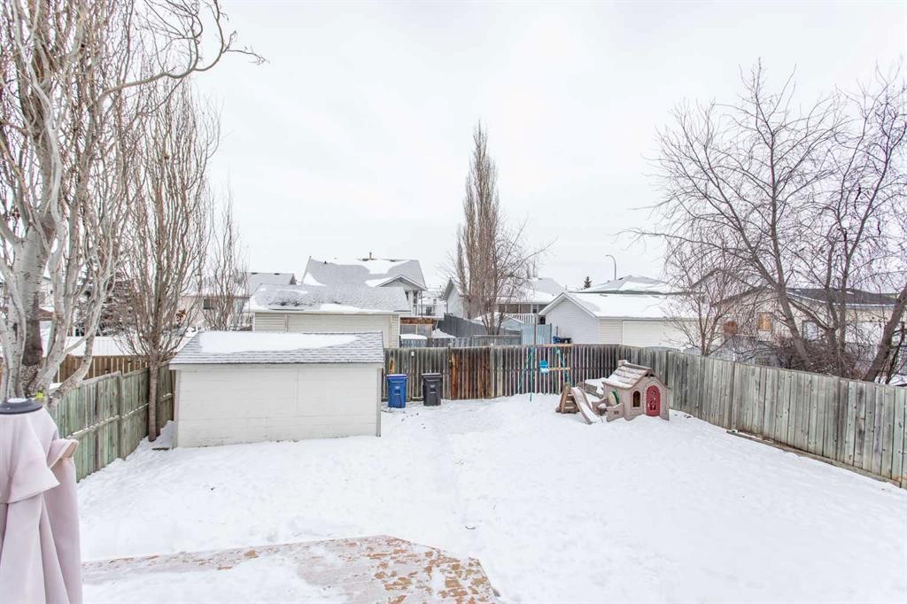 14 Silver Drive, Blackfalds, AB - Outdoor