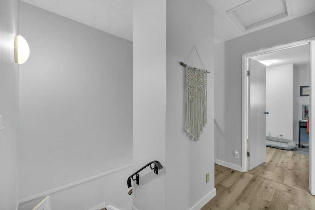 5 Erickson Drive, Red Deer, AB - Indoor Photo Showing Other Room