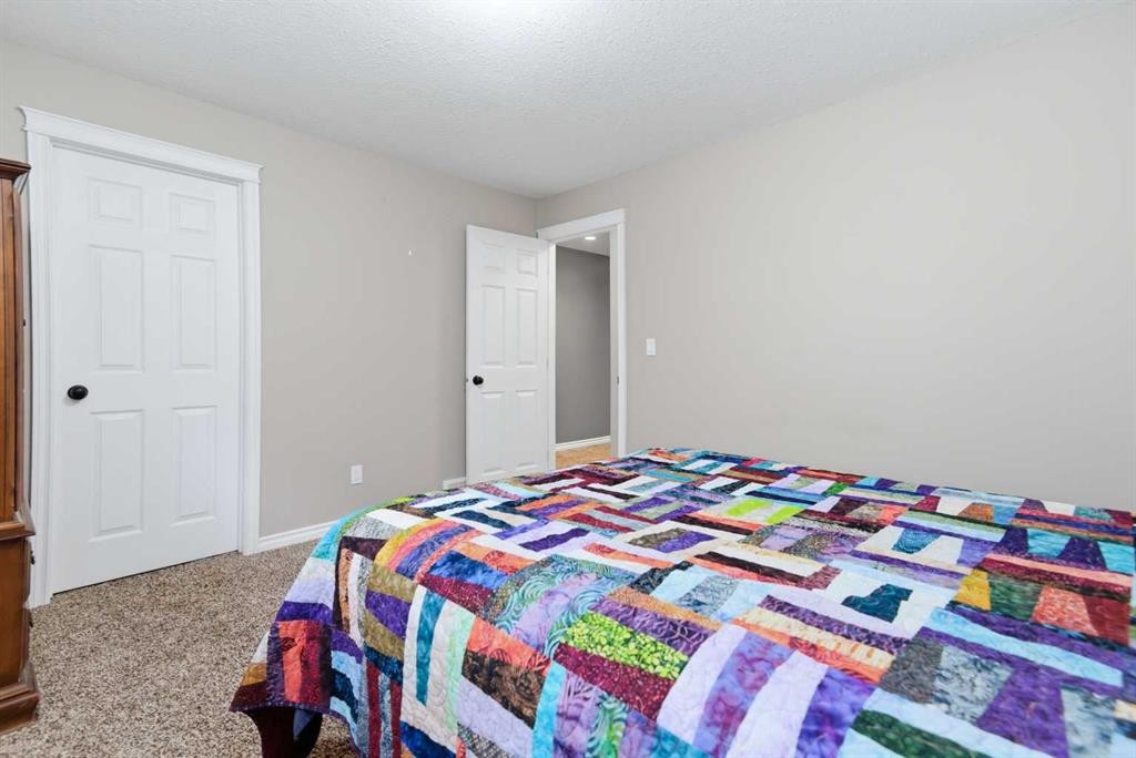 69 Turner Crescent, Red Deer, AB - Indoor Photo Showing Bedroom