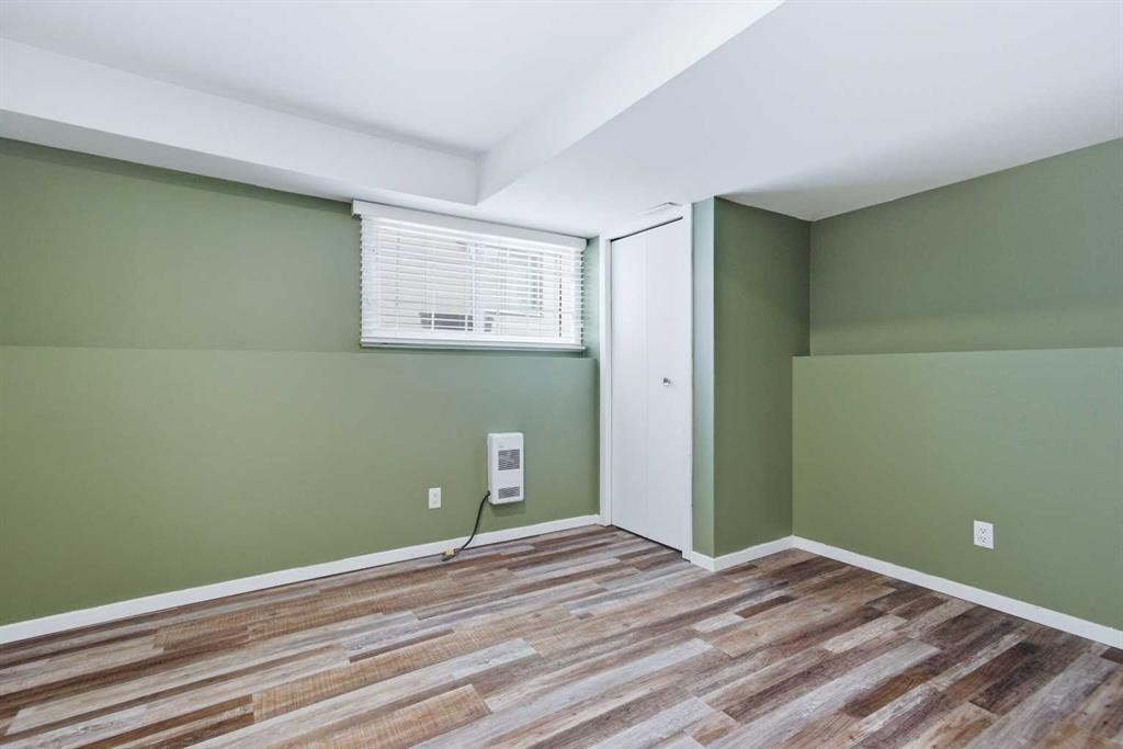 50 Greenham Drive, Red Deer, AB - Indoor Photo Showing Other Room