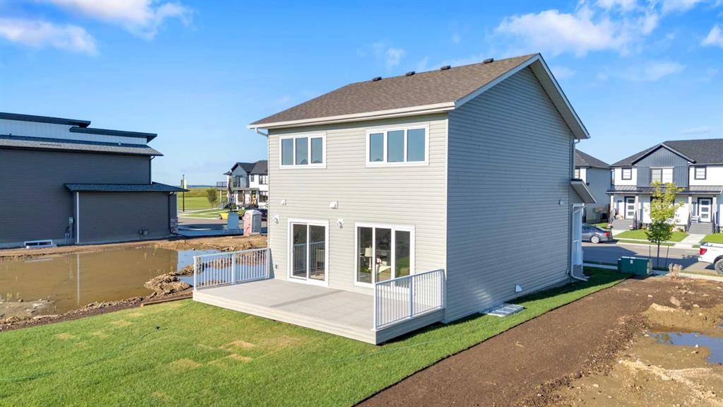 107 Hampton Crescent, Sylvan Lake, AB - Outdoor With Exterior