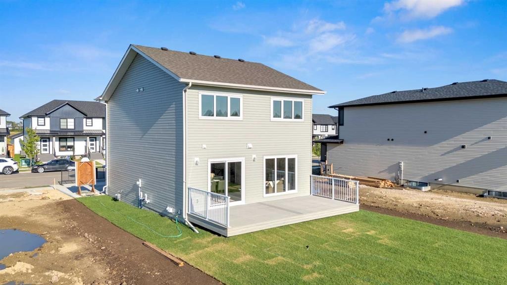 107 Hampton Crescent, Sylvan Lake, AB - Outdoor With Exterior