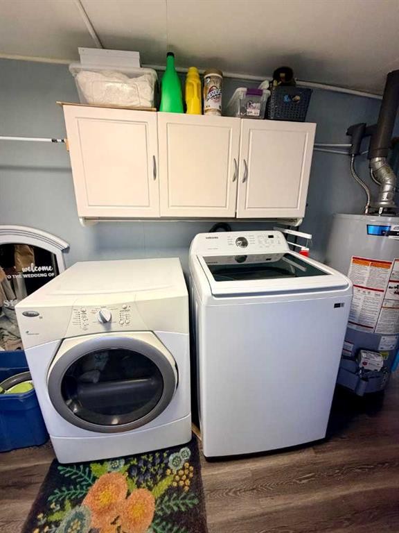 130 2 Avenue, Leslieville, AB - Indoor Photo Showing Laundry Room