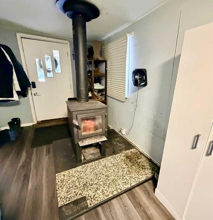 130 2 Avenue, Leslieville, AB - Indoor Photo Showing Other Room