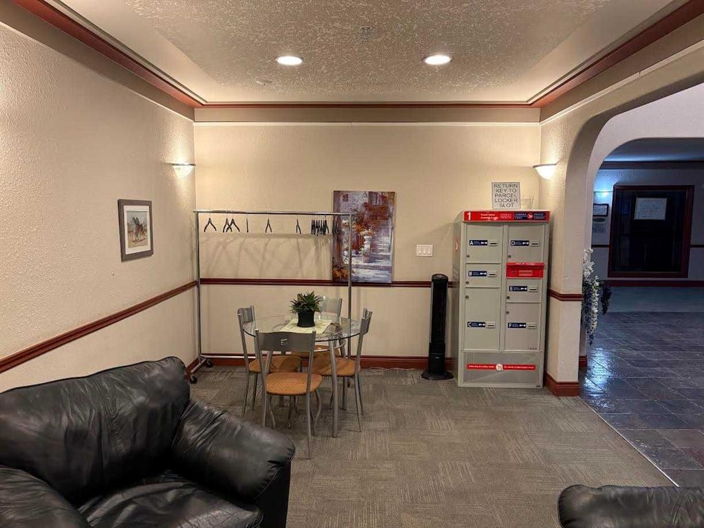 328-18 Averill Street, Red Deer, AB - Indoor