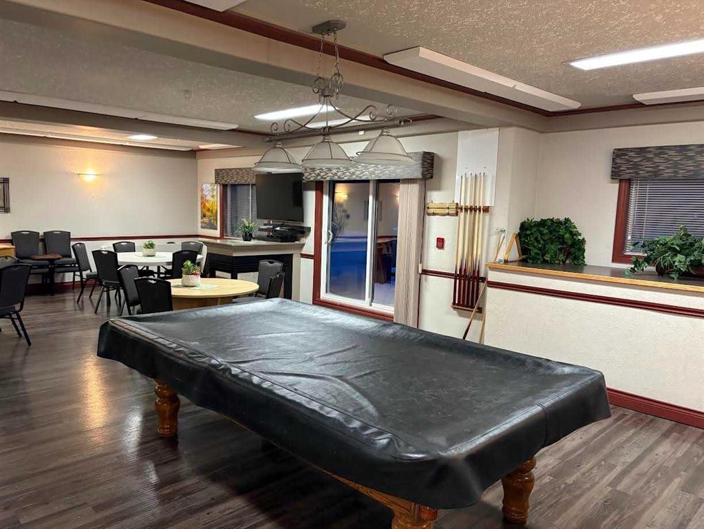 328-18 Averill Street, Red Deer, AB - Indoor Photo Showing Other Room