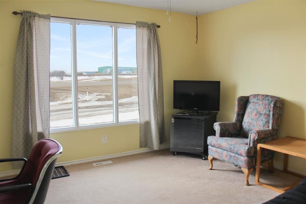 4840 49 Avenue, Irma, AB - Indoor