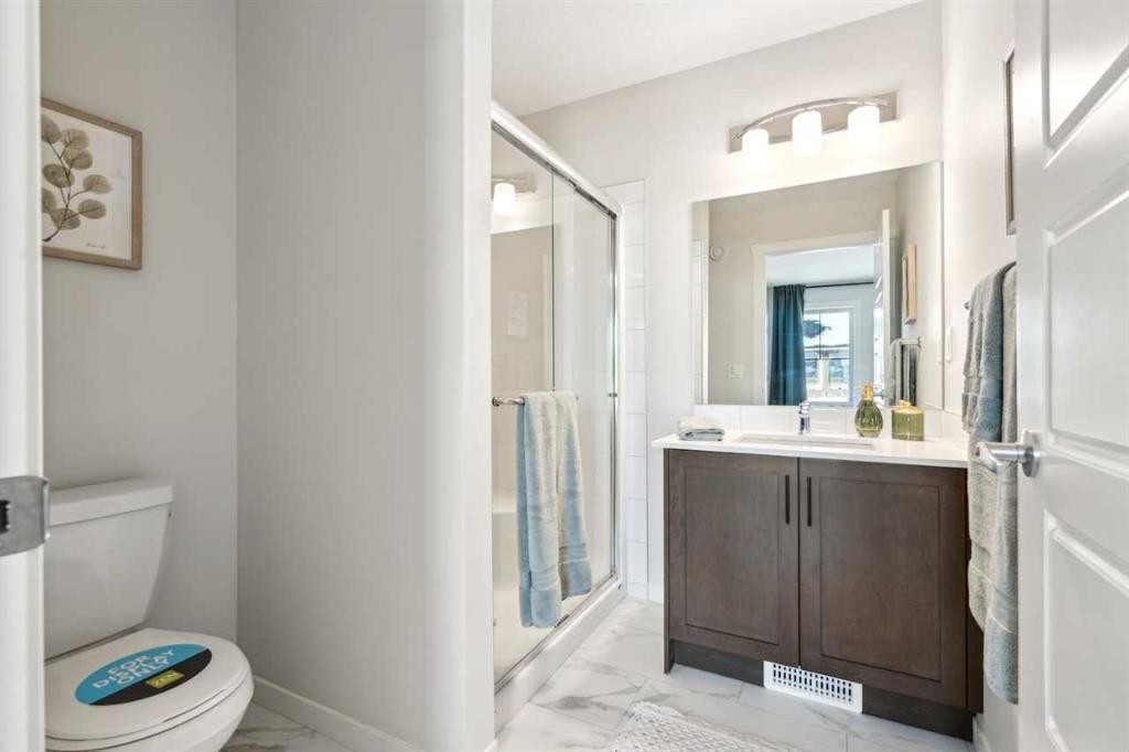 14685 1 Street Ne, Calgary, AB - Indoor Photo Showing Bathroom