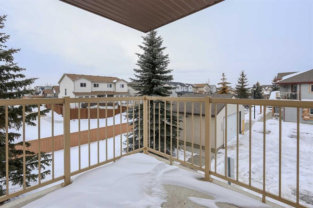 1025-31 Jamieson Avenue, Red Deer, AB - Outdoor With Balcony With Exterior