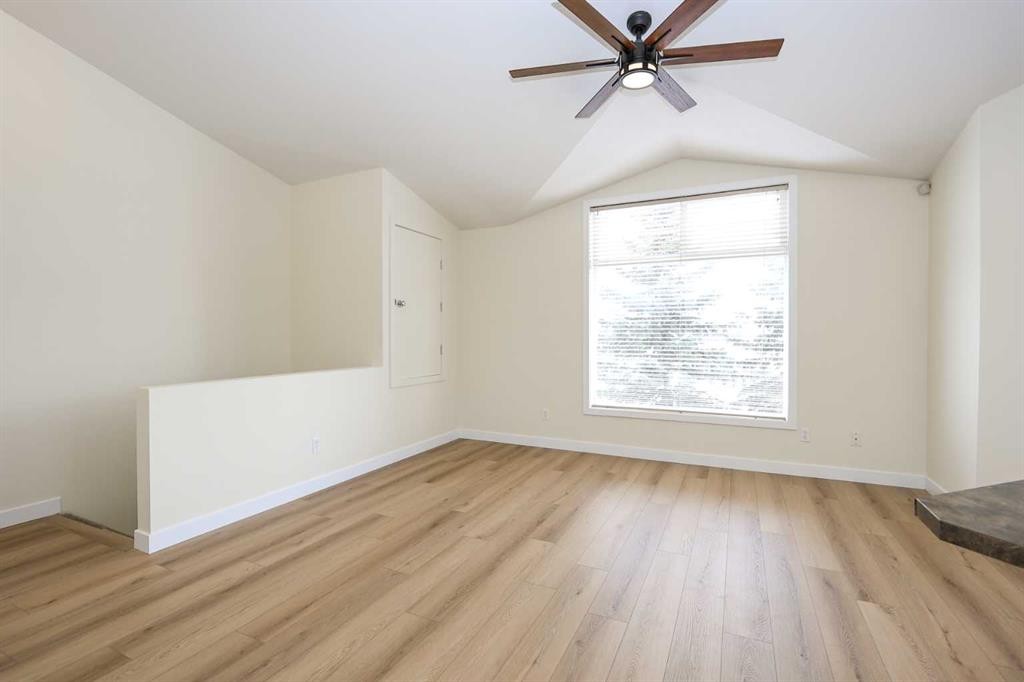 1025-31 Jamieson Avenue, Red Deer, AB - Indoor Photo Showing Other Room