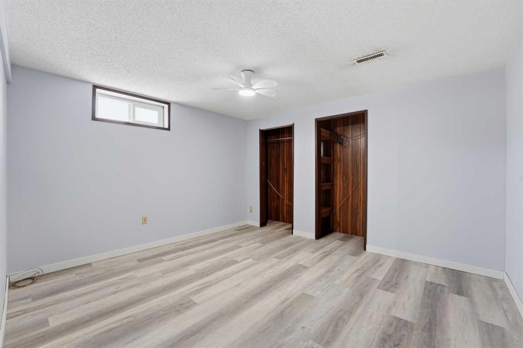 1-96 Holmes Street, Red Deer, AB - Indoor Photo Showing Other Room