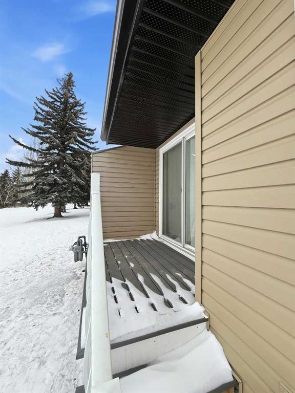 1-96 Holmes Street, Red Deer, AB - Outdoor With Exterior