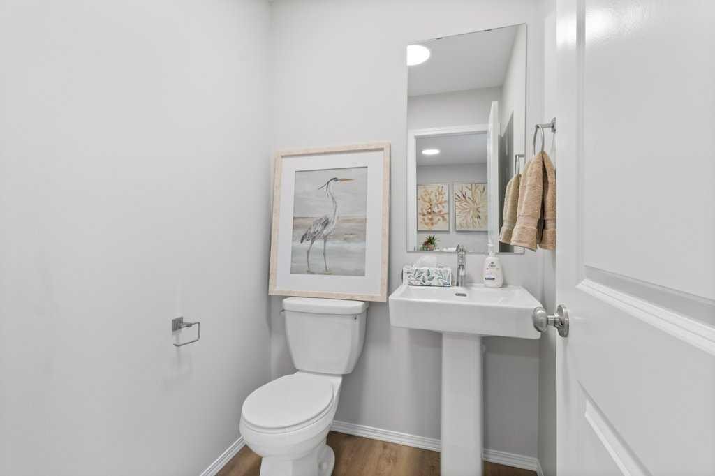 47 Louis Drive, Rural Red Deer County, AB - Indoor Photo Showing Bathroom