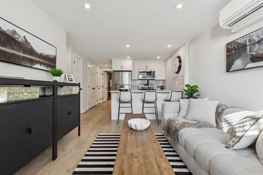 1108-135 Mahogany Parade Se, Calgary, AB - Indoor