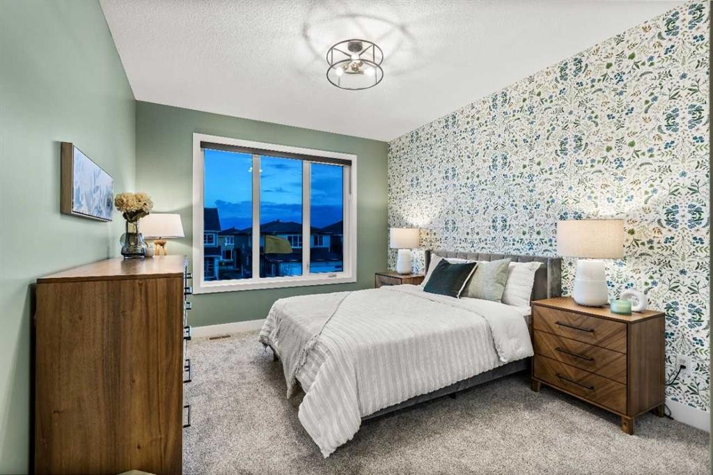 112 South Shore View, Chestermere, AB - Indoor Photo Showing Bedroom