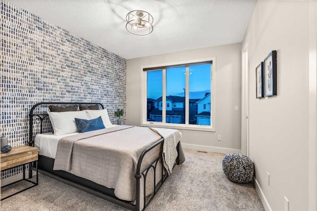 112 South Shore View, Chestermere, AB - Indoor Photo Showing Bedroom