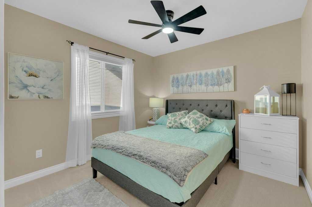 3905 39 Street Close, Ponoka, AB - Indoor Photo Showing Bedroom