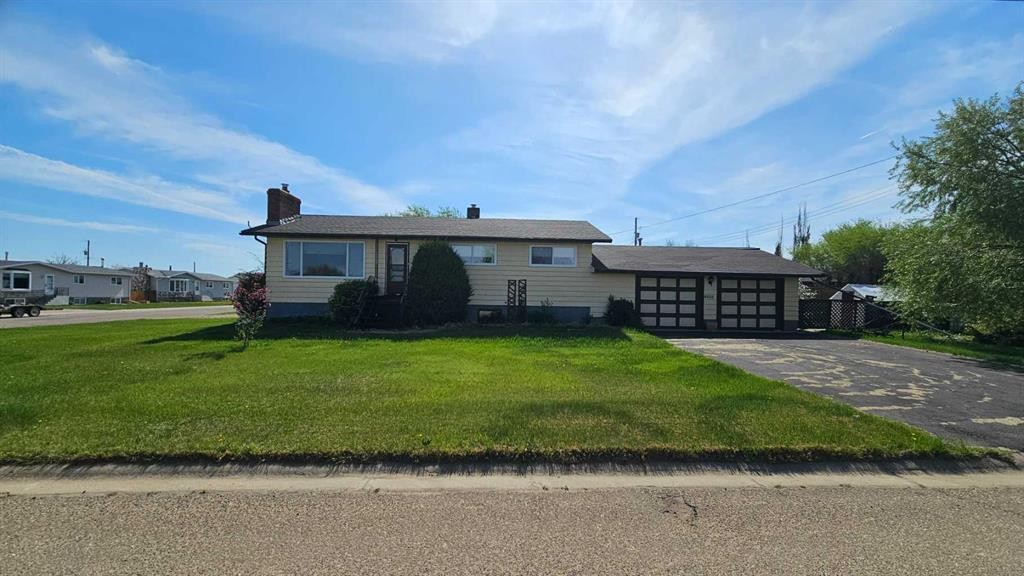 4618 Westminster Avenue, Coronation, AB - Outdoor