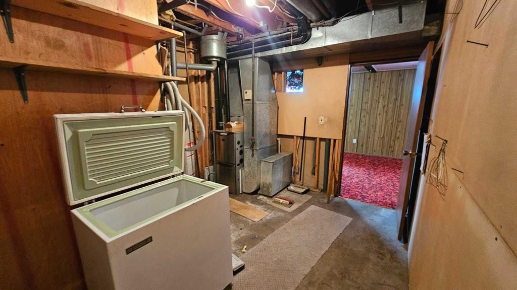 4618 Westminster Avenue, Coronation, AB - Indoor Photo Showing Basement