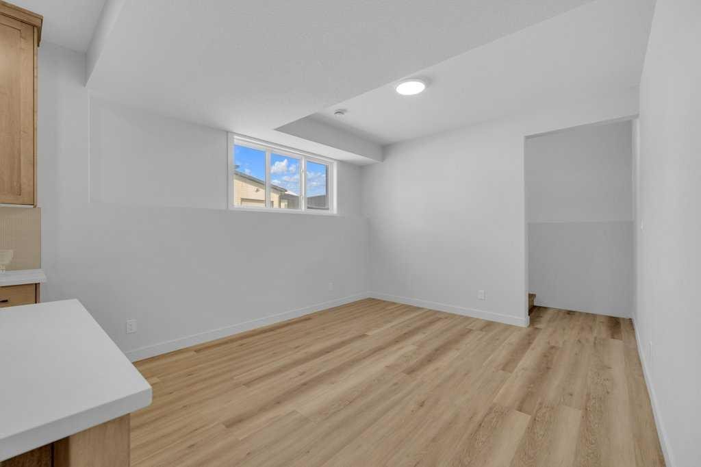 148 Red Ash Cove, Springbrook, AB - Indoor Photo Showing Other Room