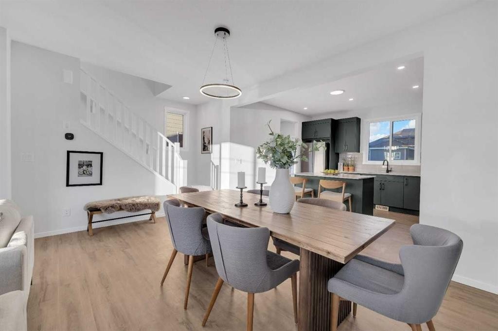 26 Yorkstone Terrace, Calgary, AB - Indoor Photo Showing Dining Room