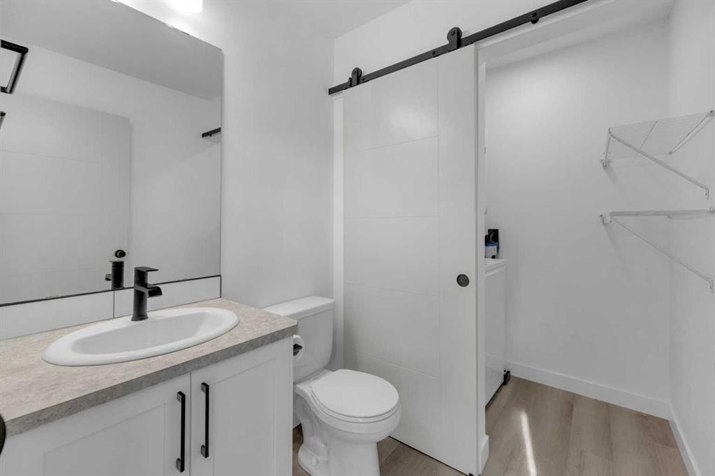 182 Ava Crescent, Blackfalds, AB - Indoor Photo Showing Bathroom