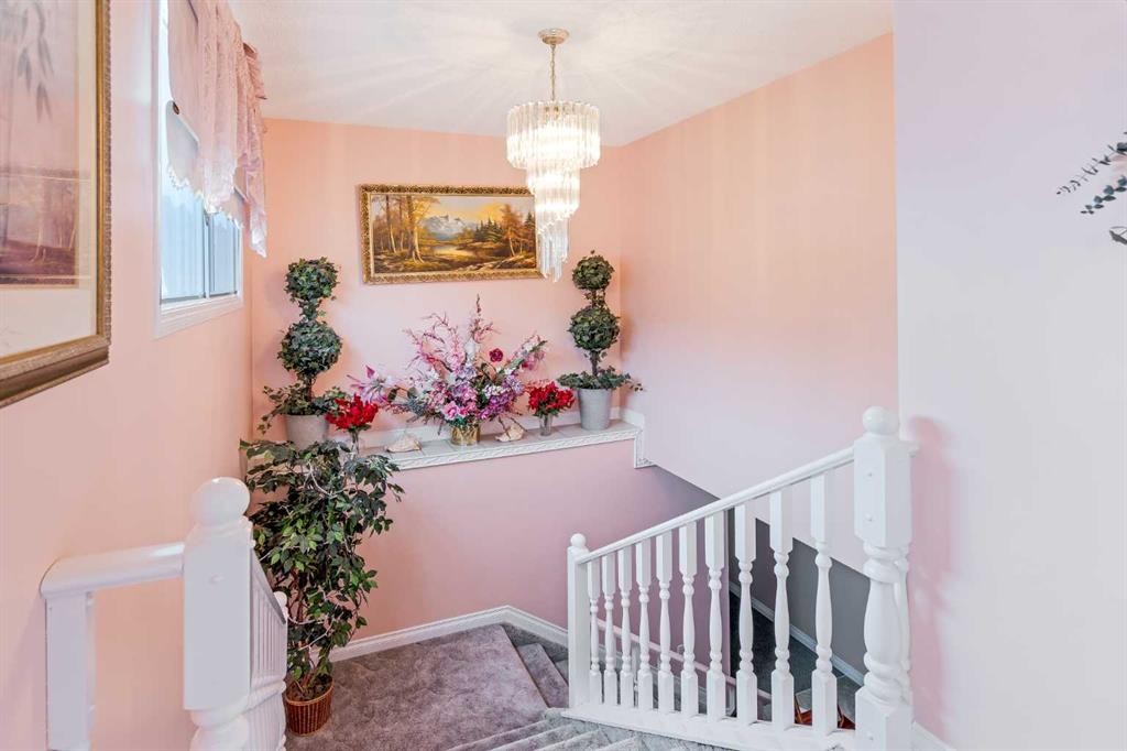 3 Rustic Road, Norglenwold, AB - Indoor Photo Showing Other Room