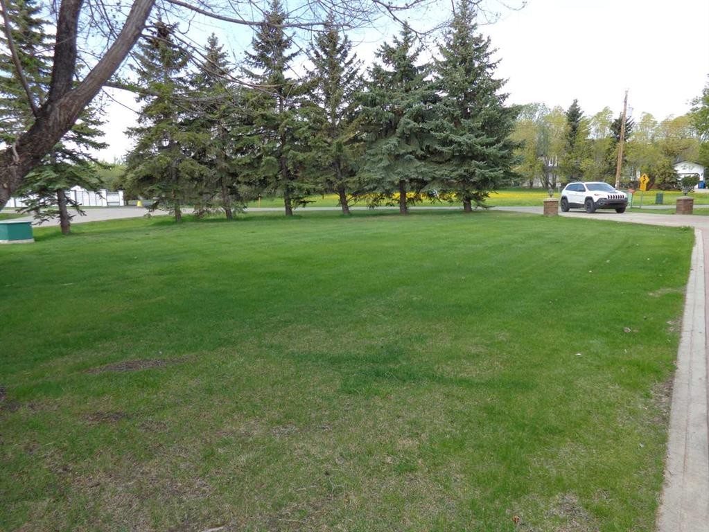 3 Rustic Road, Norglenwold, AB - Outdoor