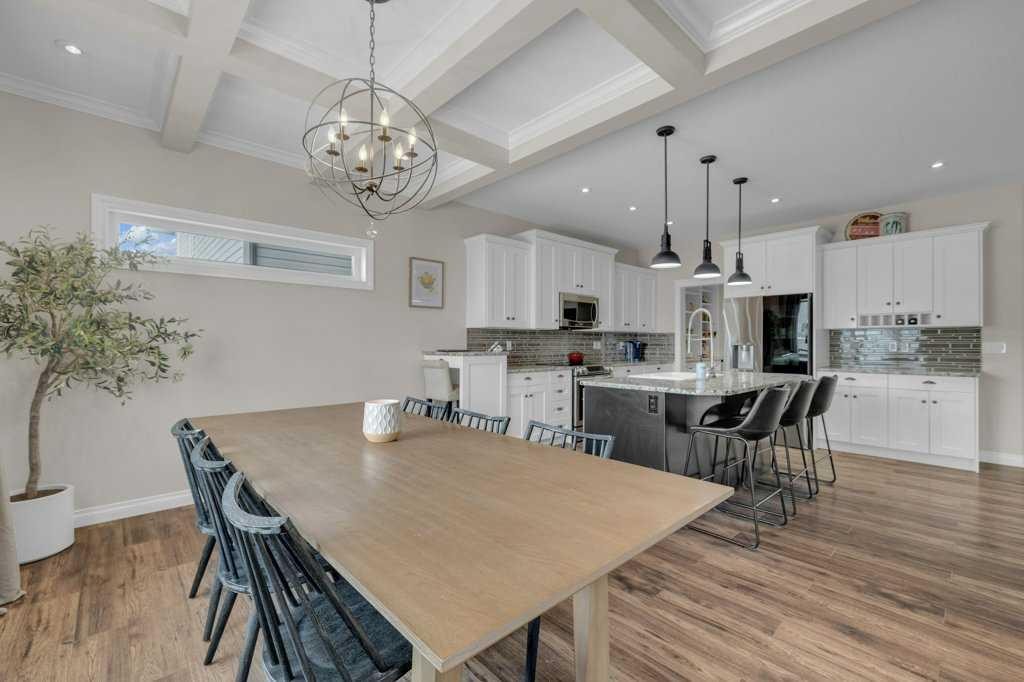 23 Bowman Circle, Sylvan Lake, AB - Indoor Photo Showing Dining Room