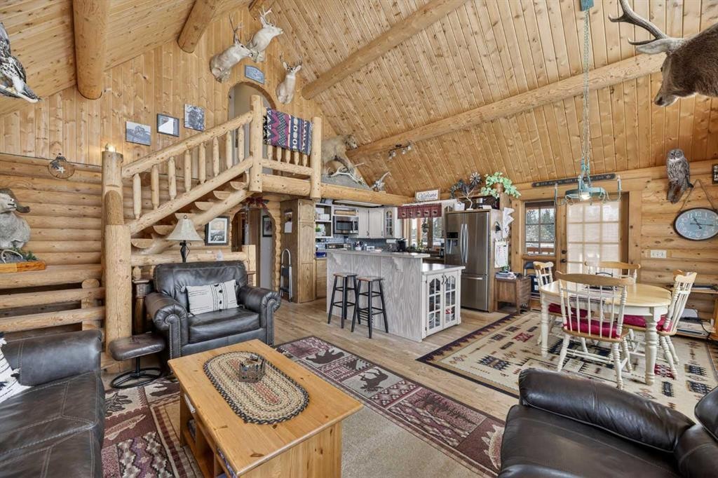 3-32460 Range Road 61, Rural Mountain View County, AB - Indoor