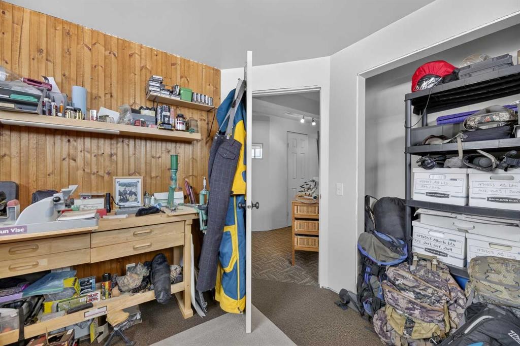 3-32460 Range Road 61, Rural Mountain View County, AB - Indoor