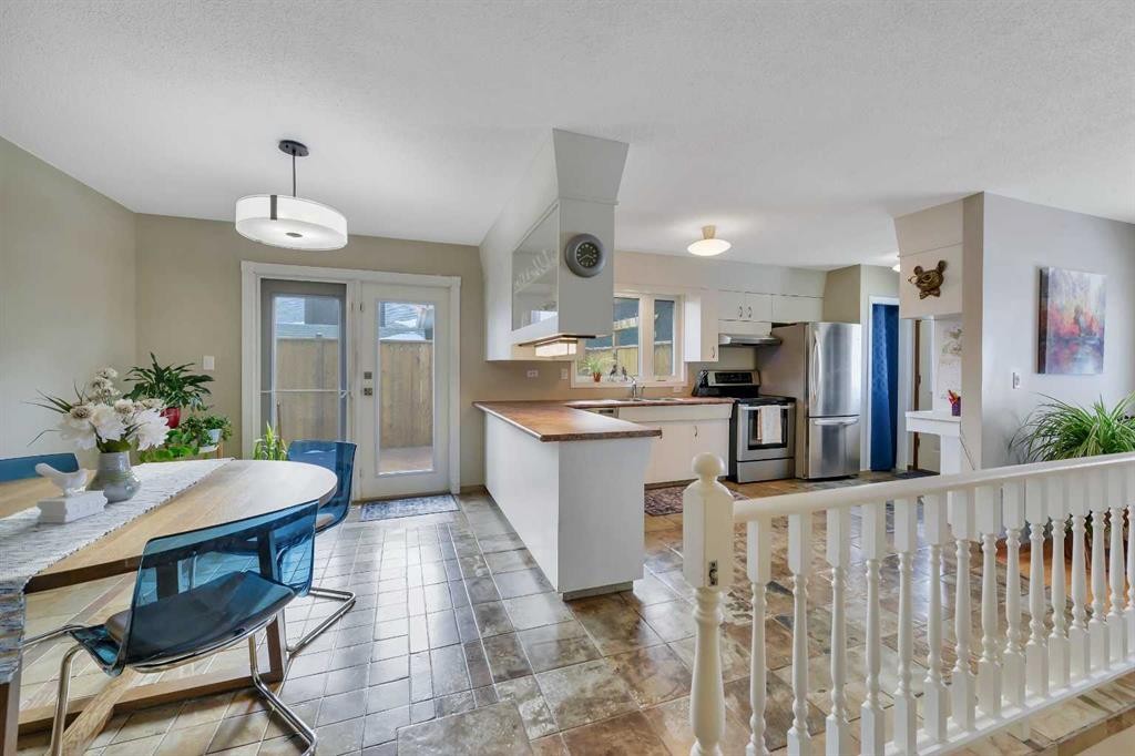 31 Mitchell Avenue, Red Deer, AB - Indoor