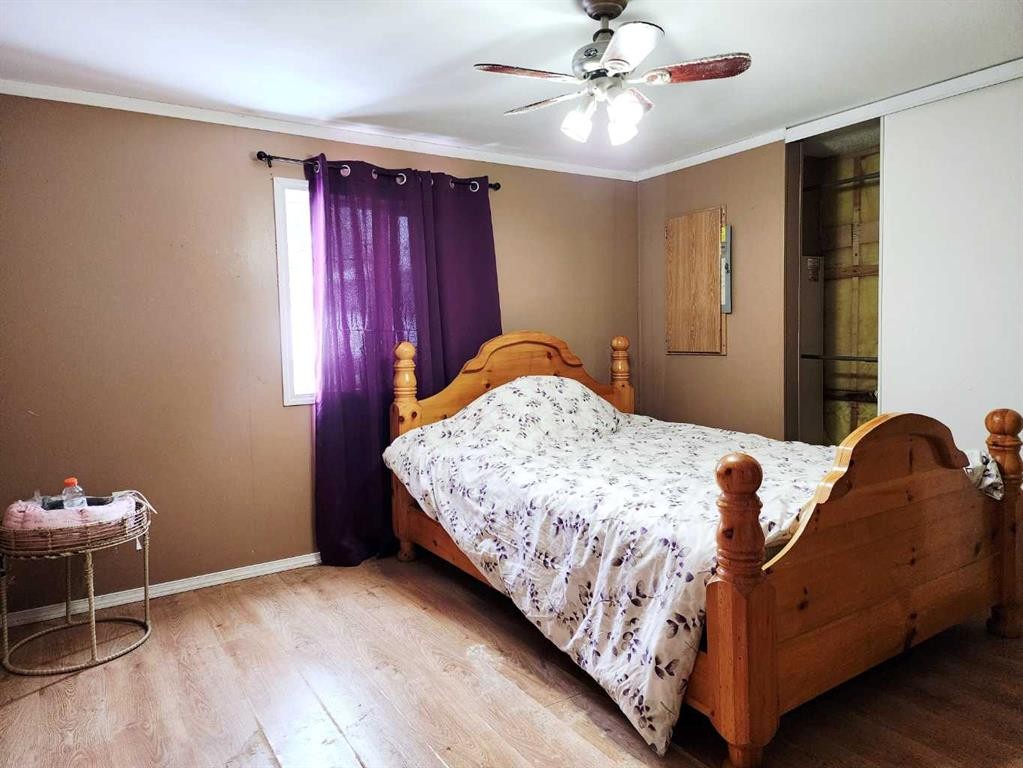 2 East Loop, Joffre, AB