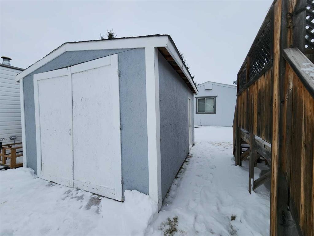 2 East Loop, Joffre, AB