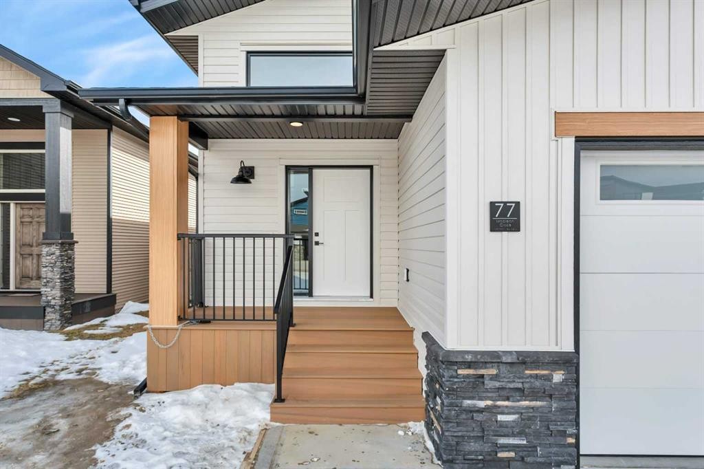 77 Maclean Close, Blackfalds, AB - Outdoor With Exterior