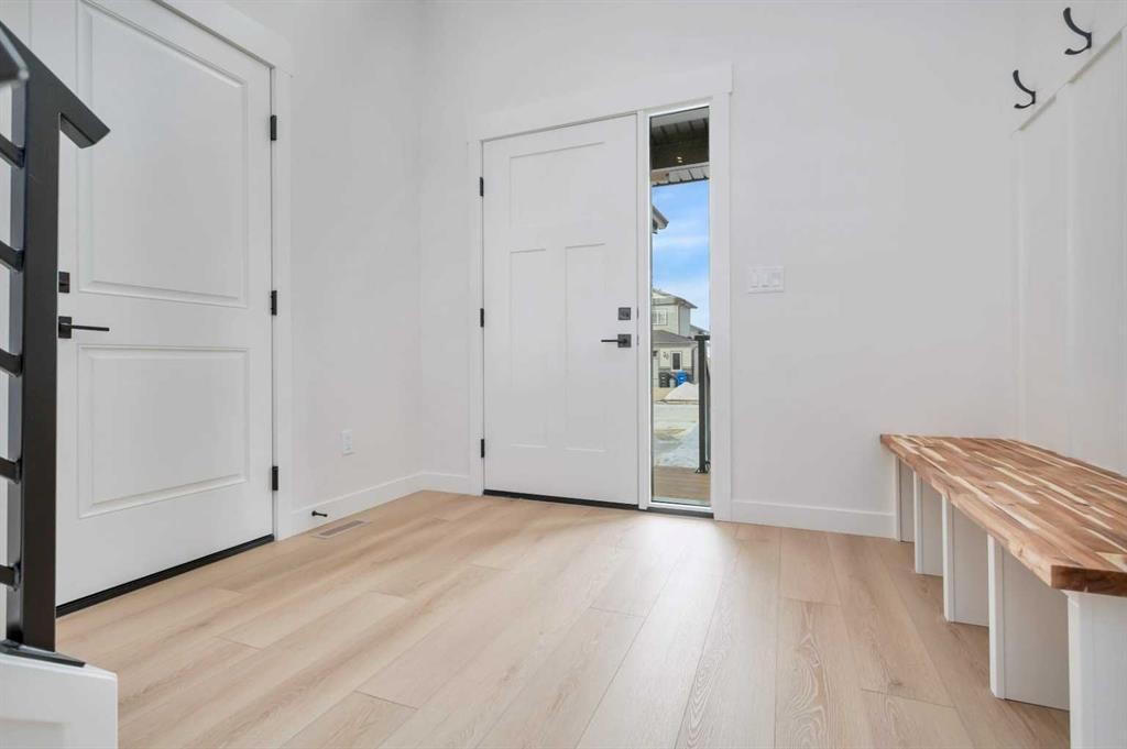 77 Maclean Close, Blackfalds, AB - Indoor Photo Showing Other Room