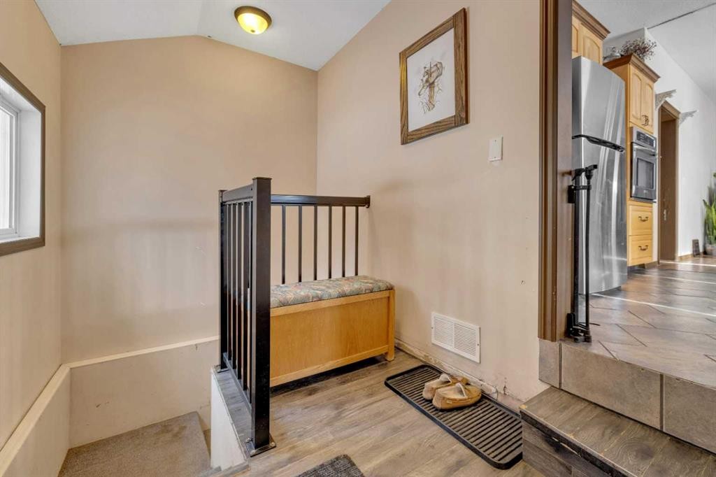 6312 48 Ave, Ponoka, AB - Indoor Photo Showing Other Room