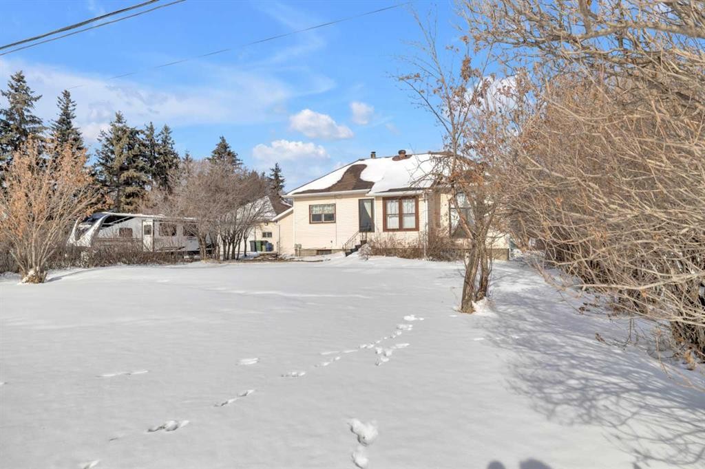 6312 48 Ave, Ponoka, AB - Outdoor