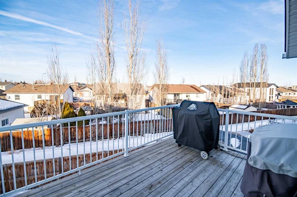 53 Portway Close, Blackfalds, AB - Outdoor With Deck Patio Veranda With Exterior
