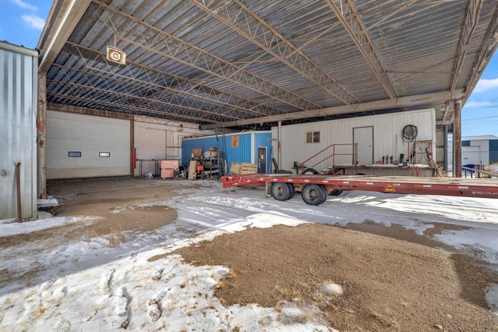 6606 42 Ave, Ponoka, AB