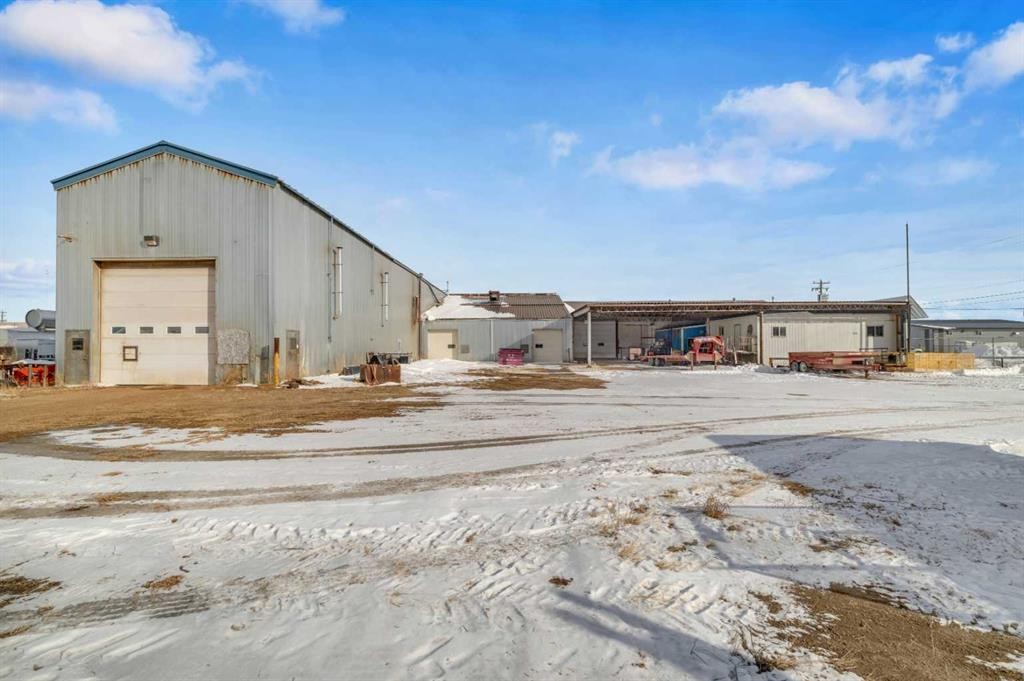 6606 42 Ave, Ponoka, AB