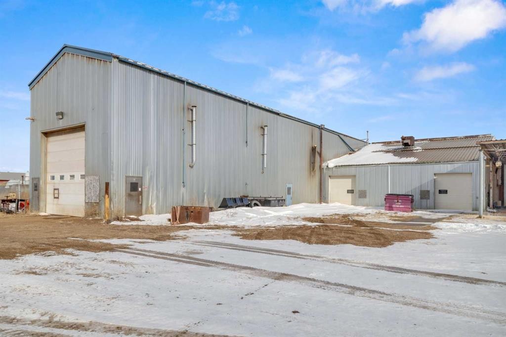 6606 42 Ave, Ponoka, AB